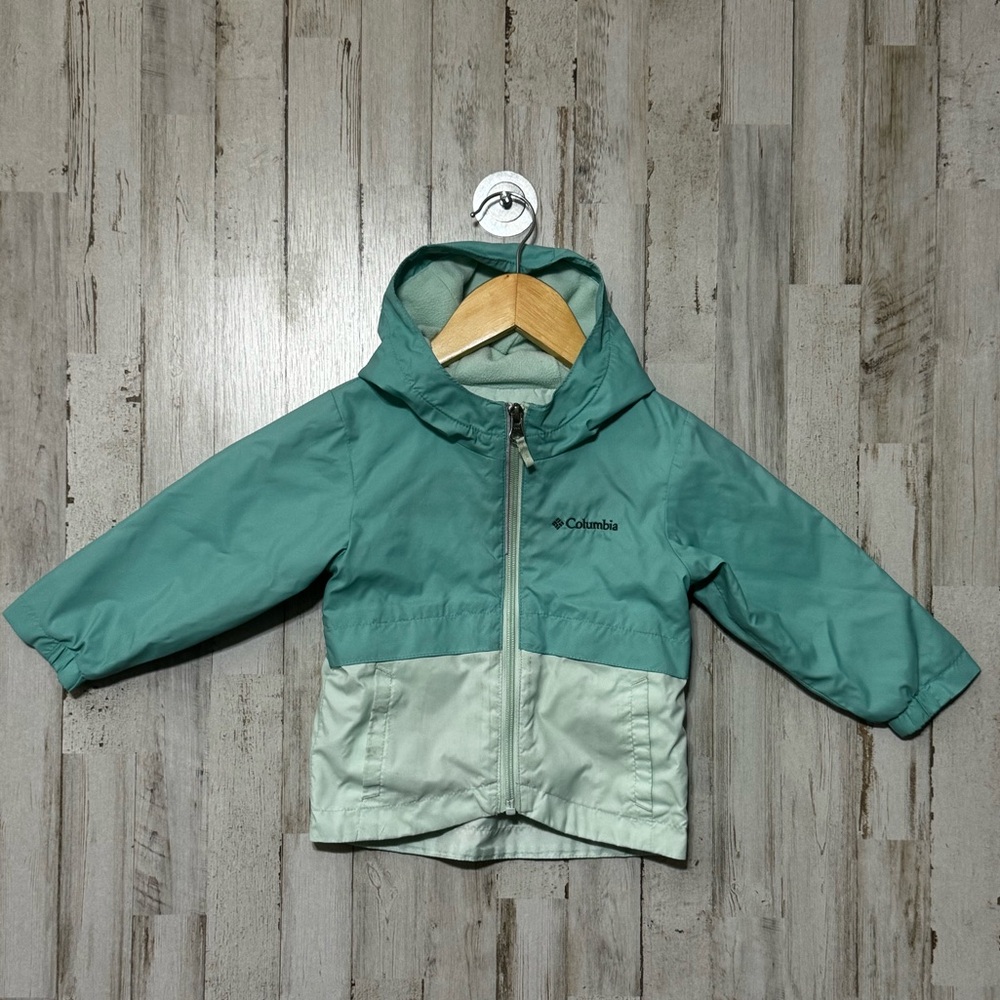 Columbia‎ Girls Wind Breaker 2T